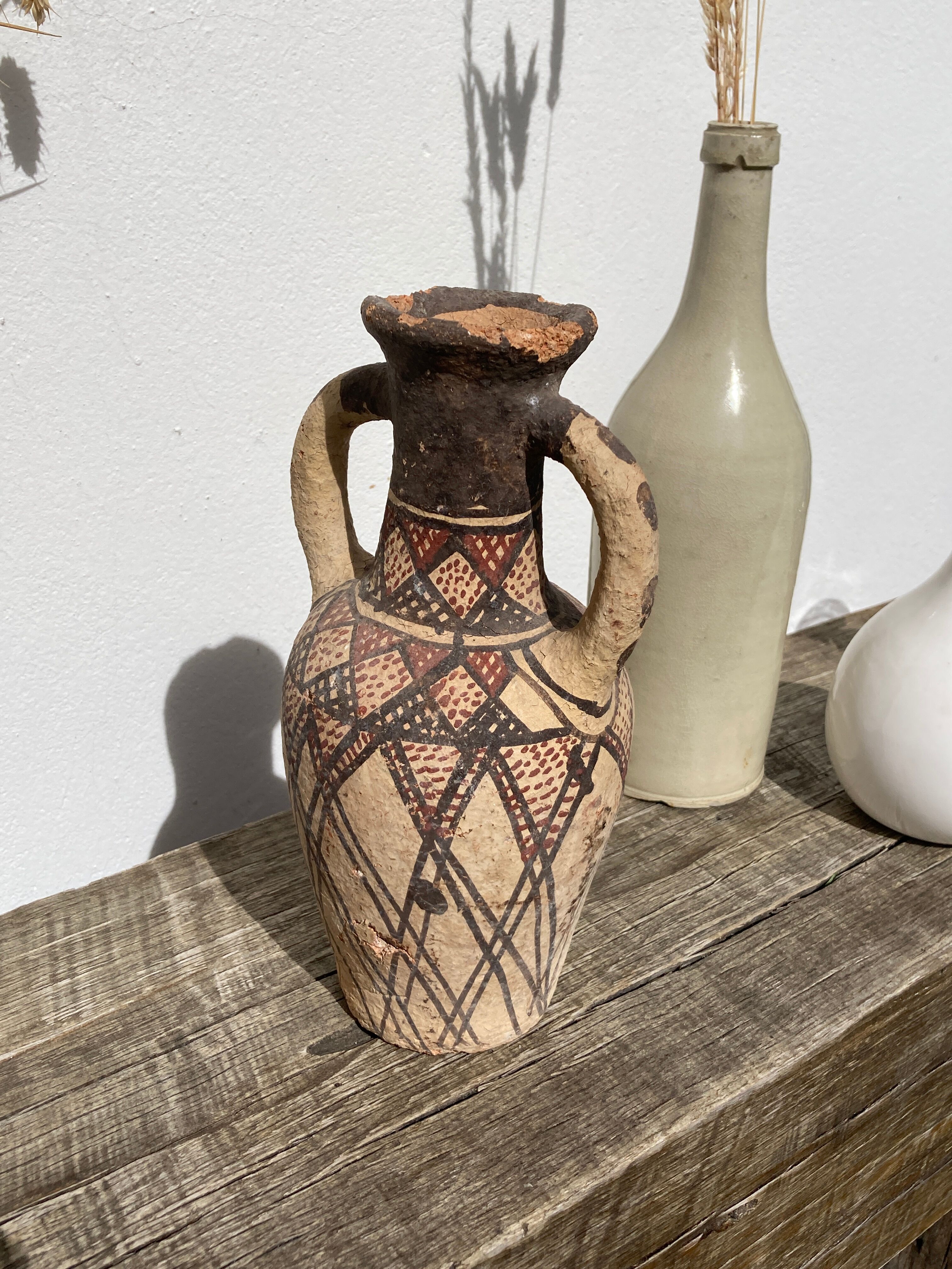 Berber water jar pottery vase in terracotta from the Rif