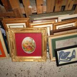 Lot of paintings