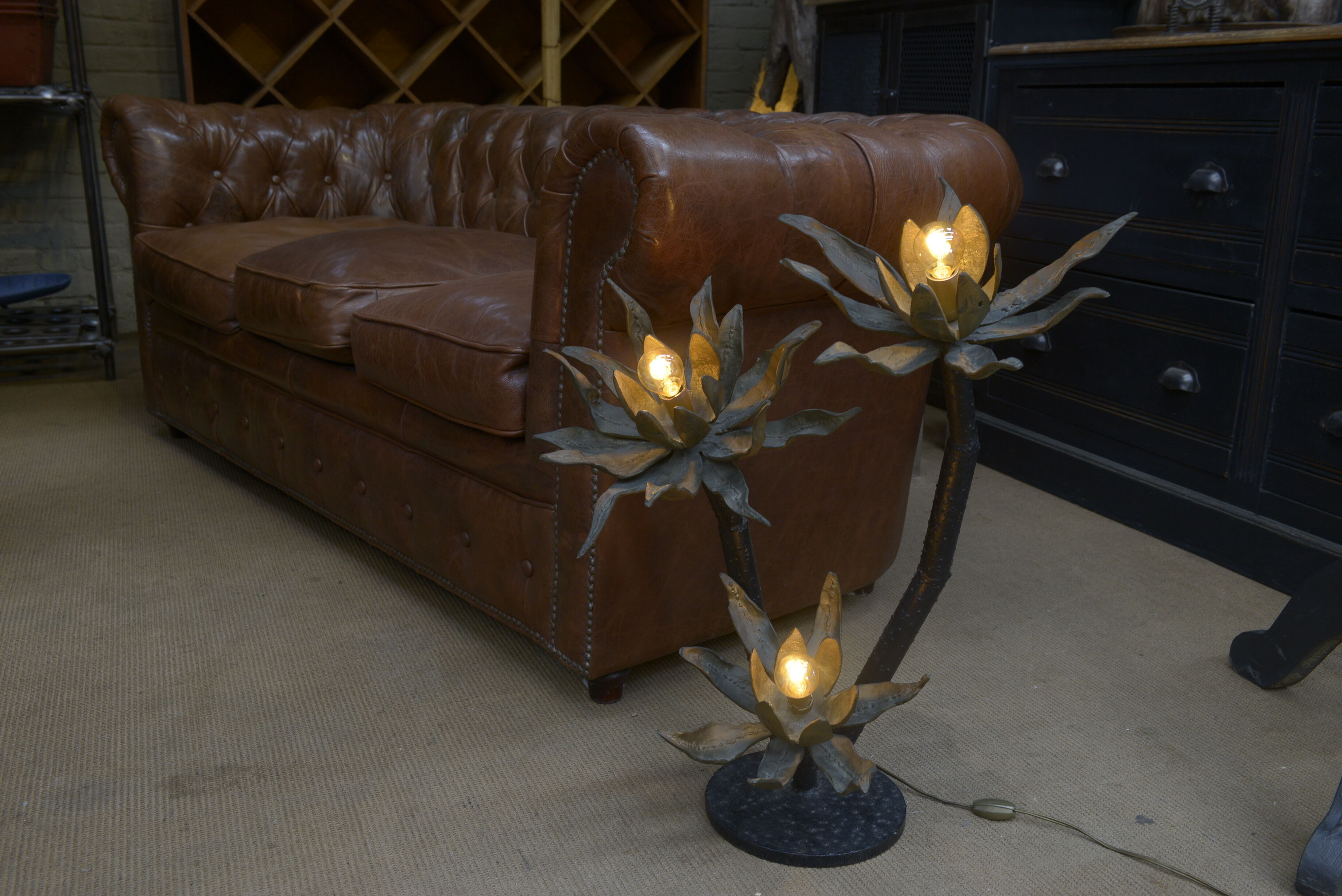 Bronze lamp with 3 Flowers 1960