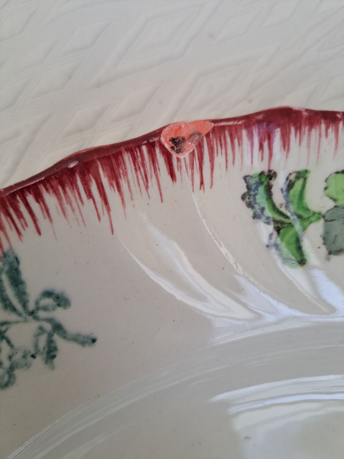 Dish Longwy cherries