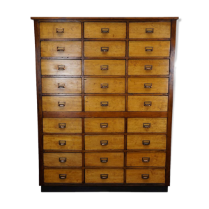 Armoire d'école banque