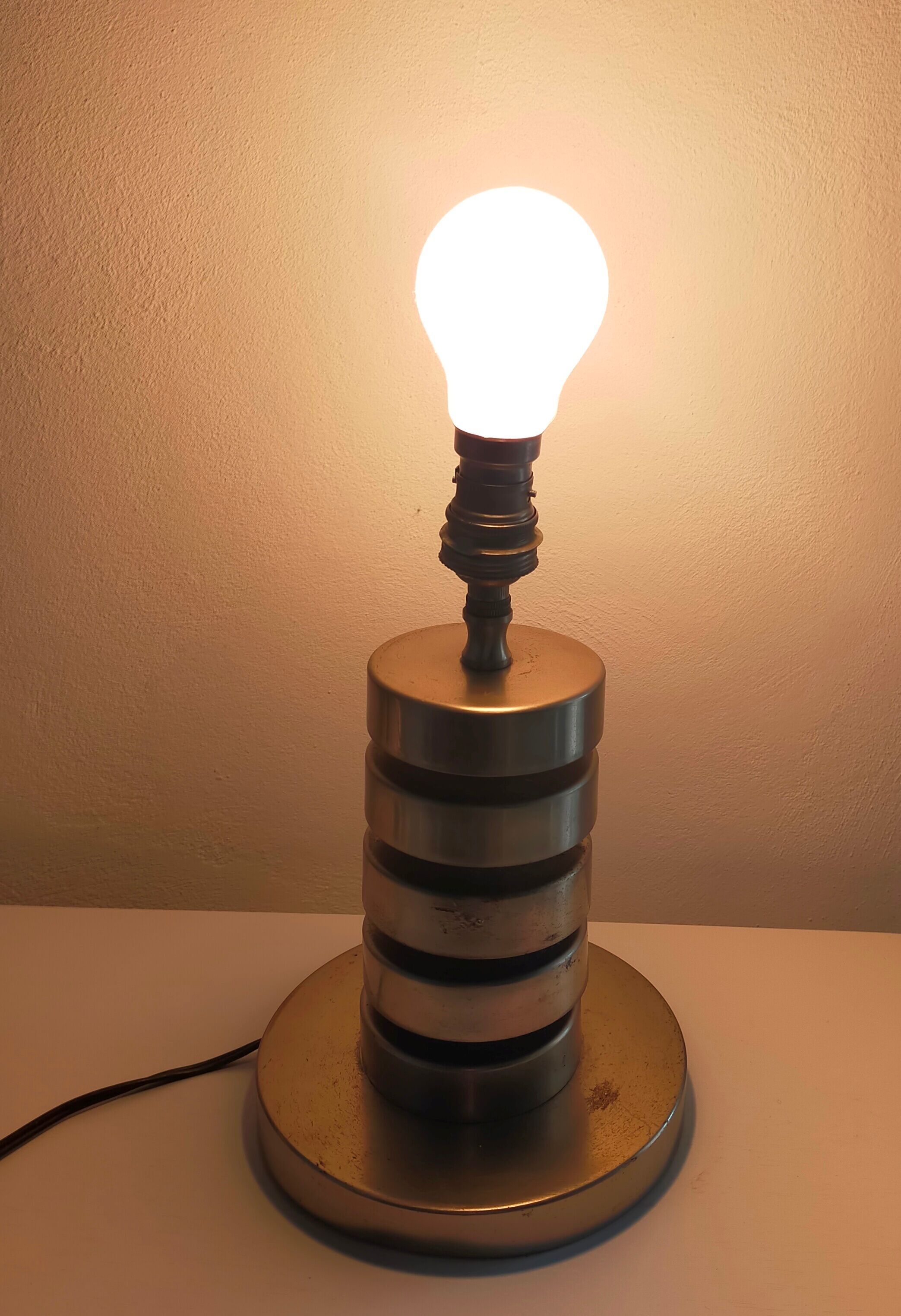 Vintage metal chrome spiral lamp foot