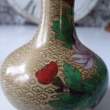 Enamelled brass vase cloisonné Chinese style floral pattern beige red green purple