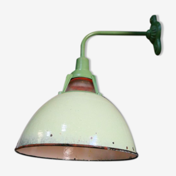 Green industrial gooseneck court lamp