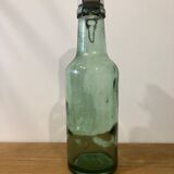 Vintage bottle L’Ideal