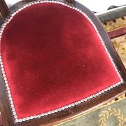 Paire de chaises époque Art Déco velours rouge