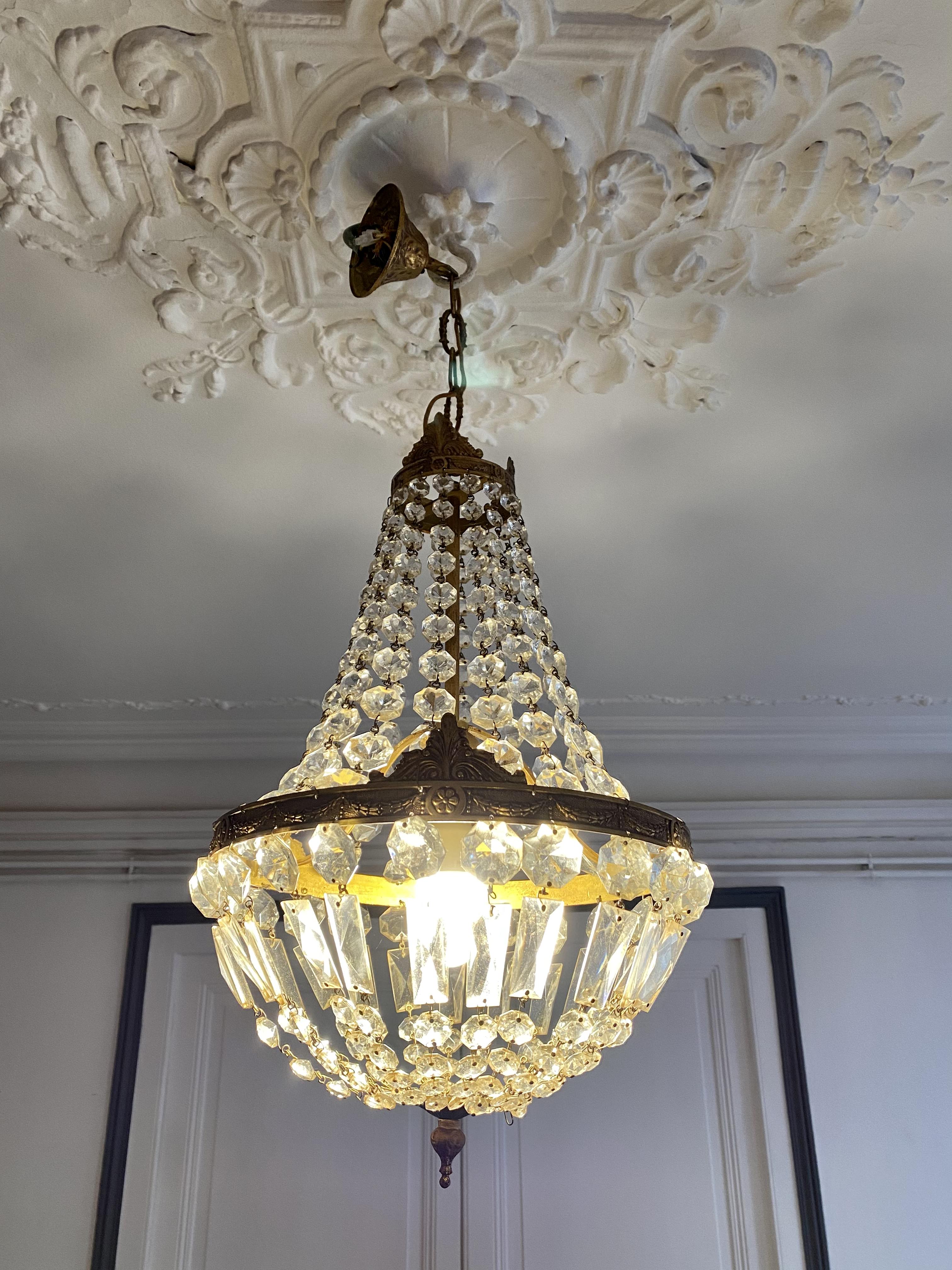 Hot air balloon chandelier with tassels