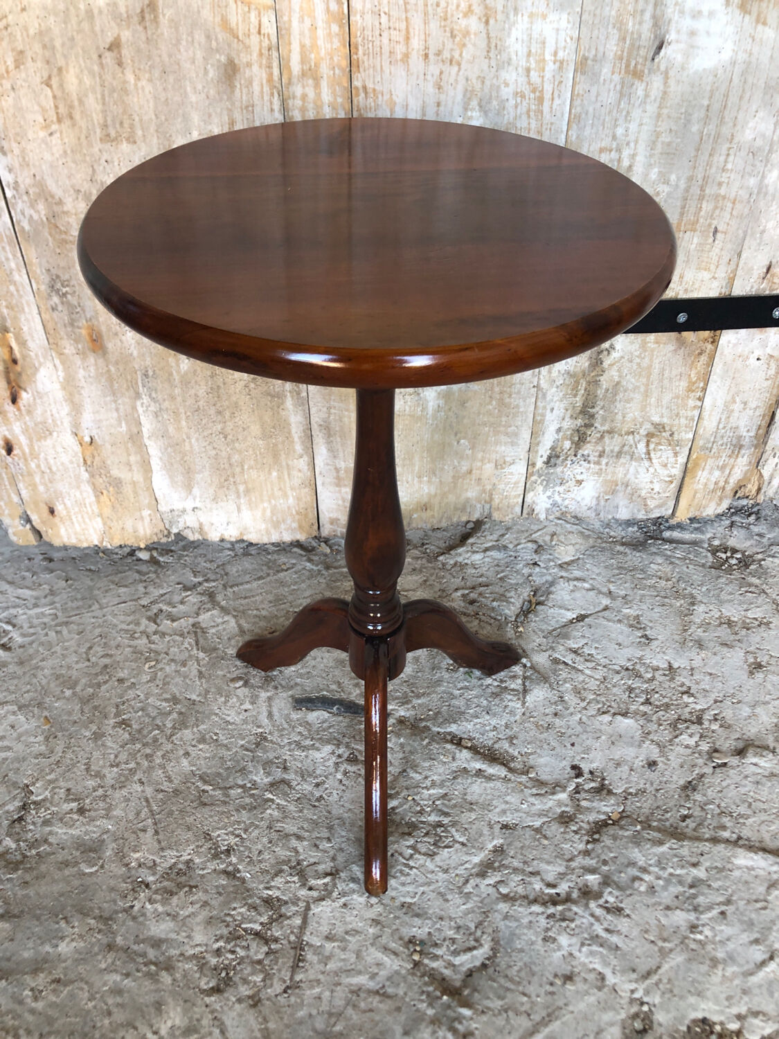 Triple harness wood cherry round tray