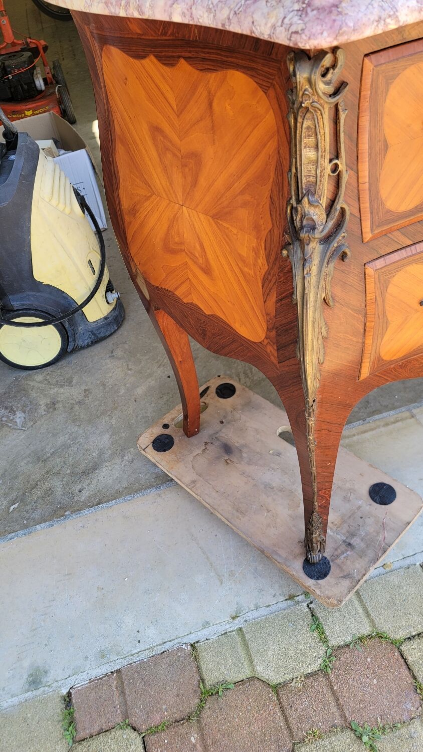 Louis XV style chest of drawers