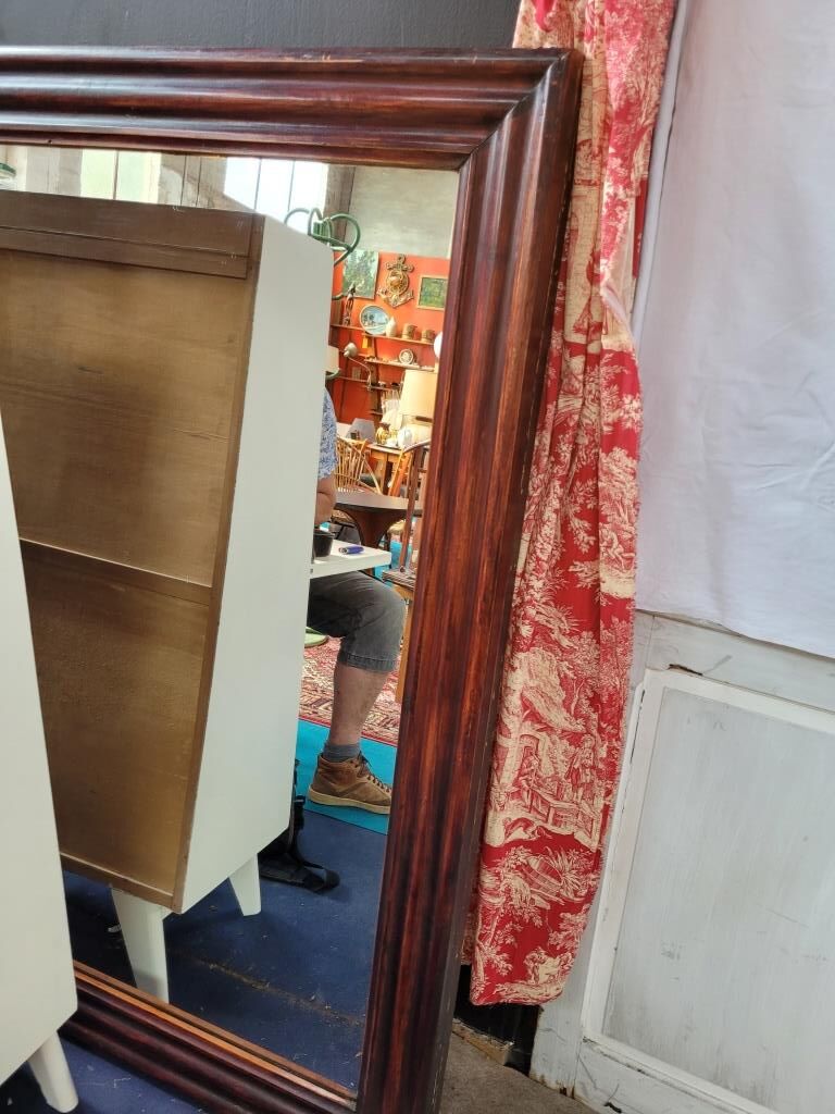 Molded mirror 40s or 50s