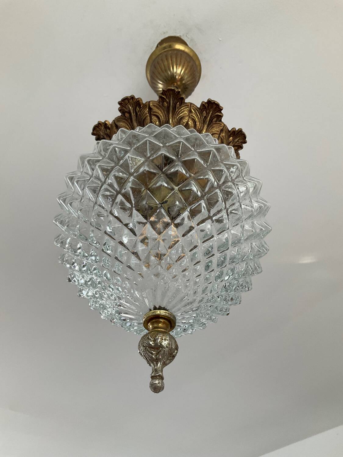 Vintage Pineapple pendant light in molded glass and gold metal