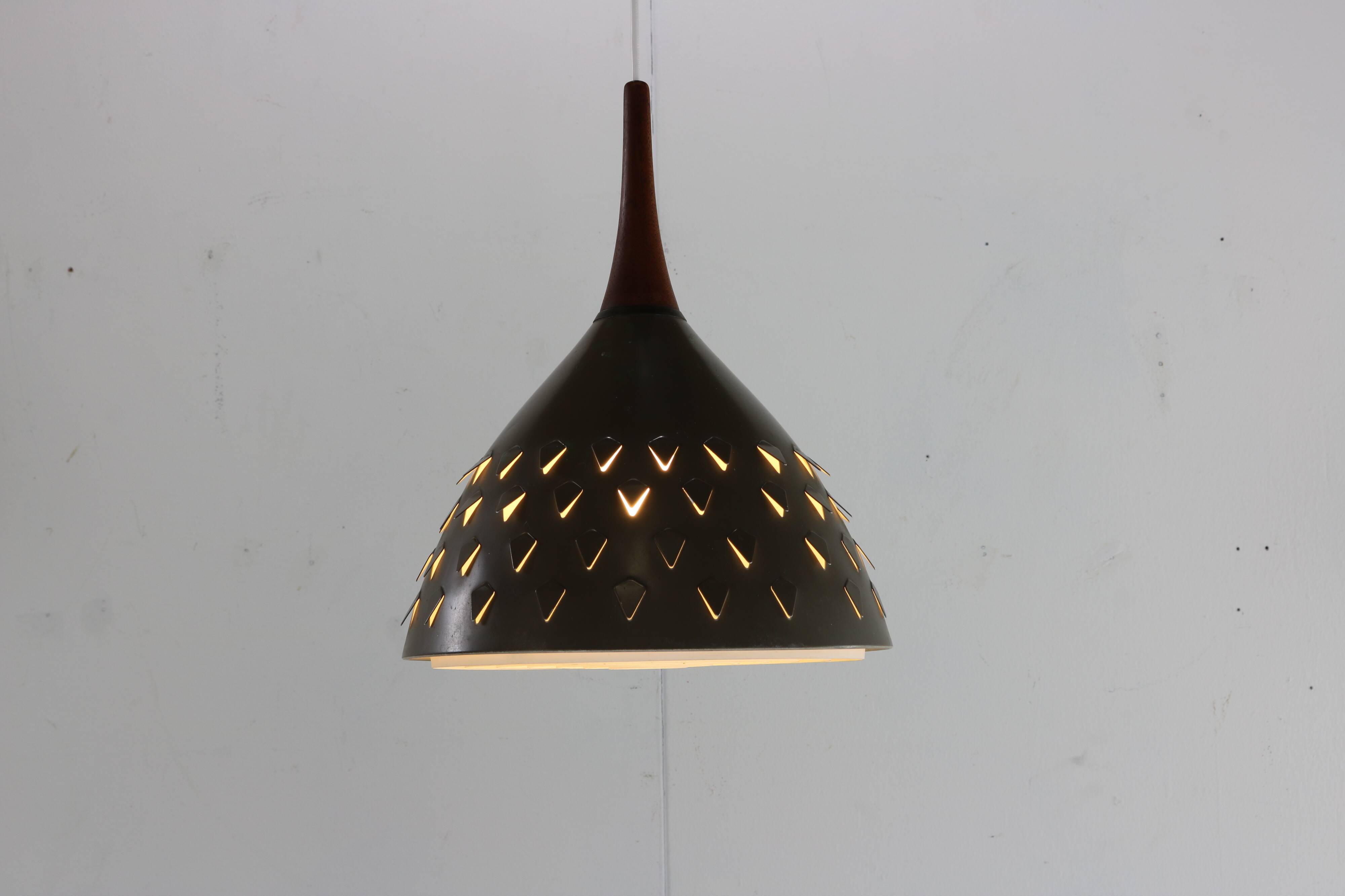 Special Philips pendant lighting