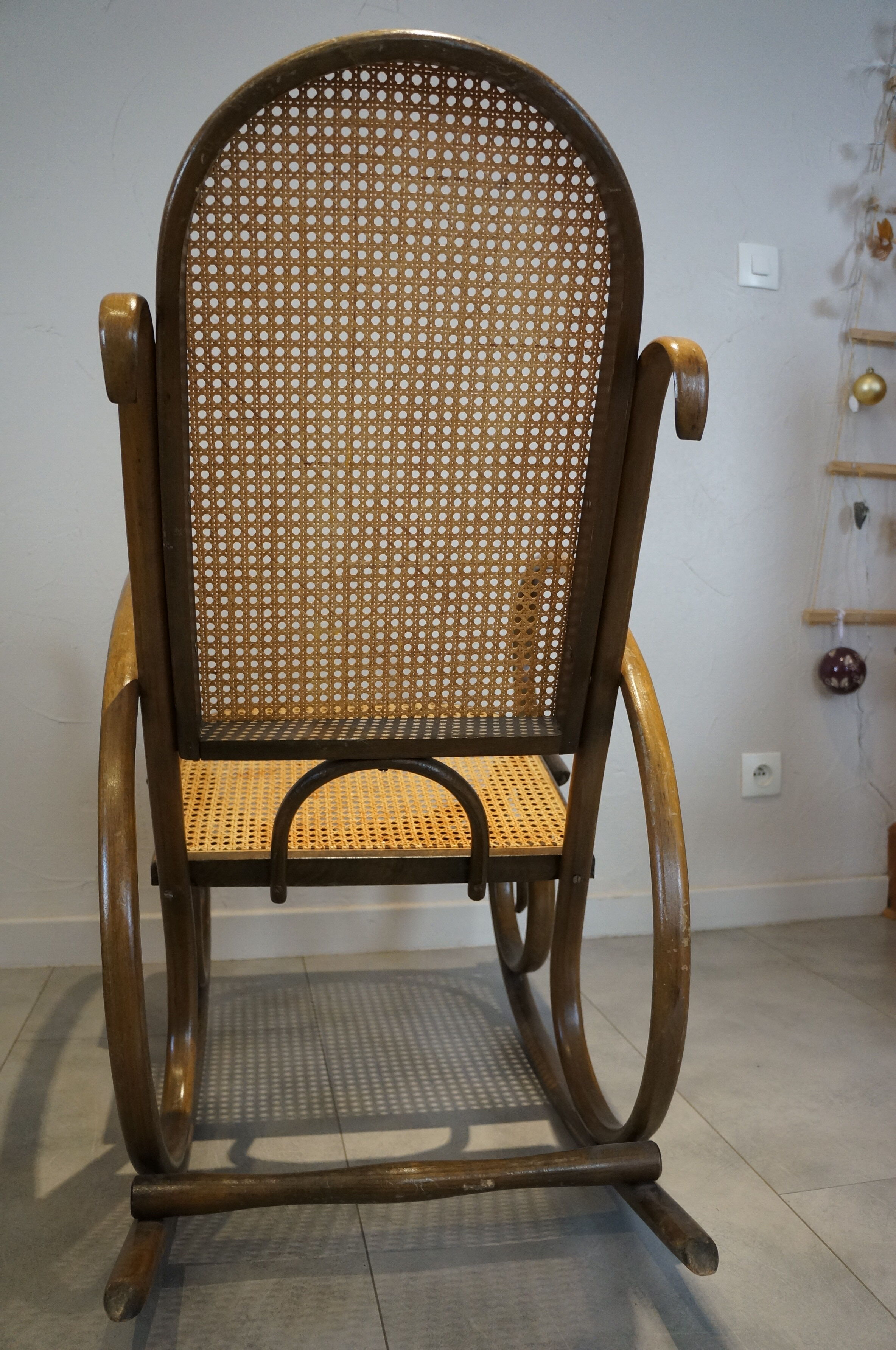 Vintage rocking chair