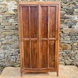 Brown Parisian wardrobe