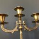 Paire de chandeliers en laiton