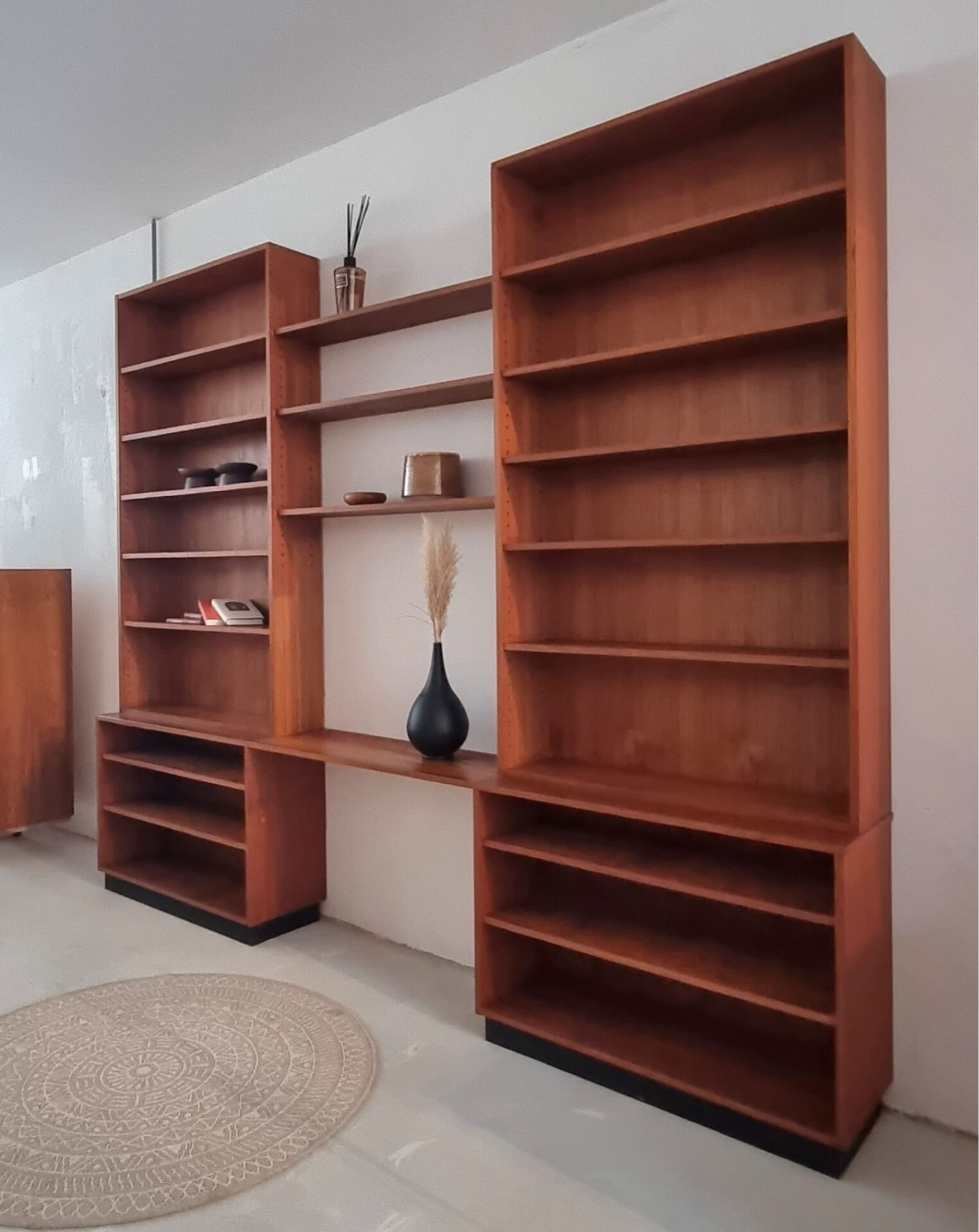 Mid-century library