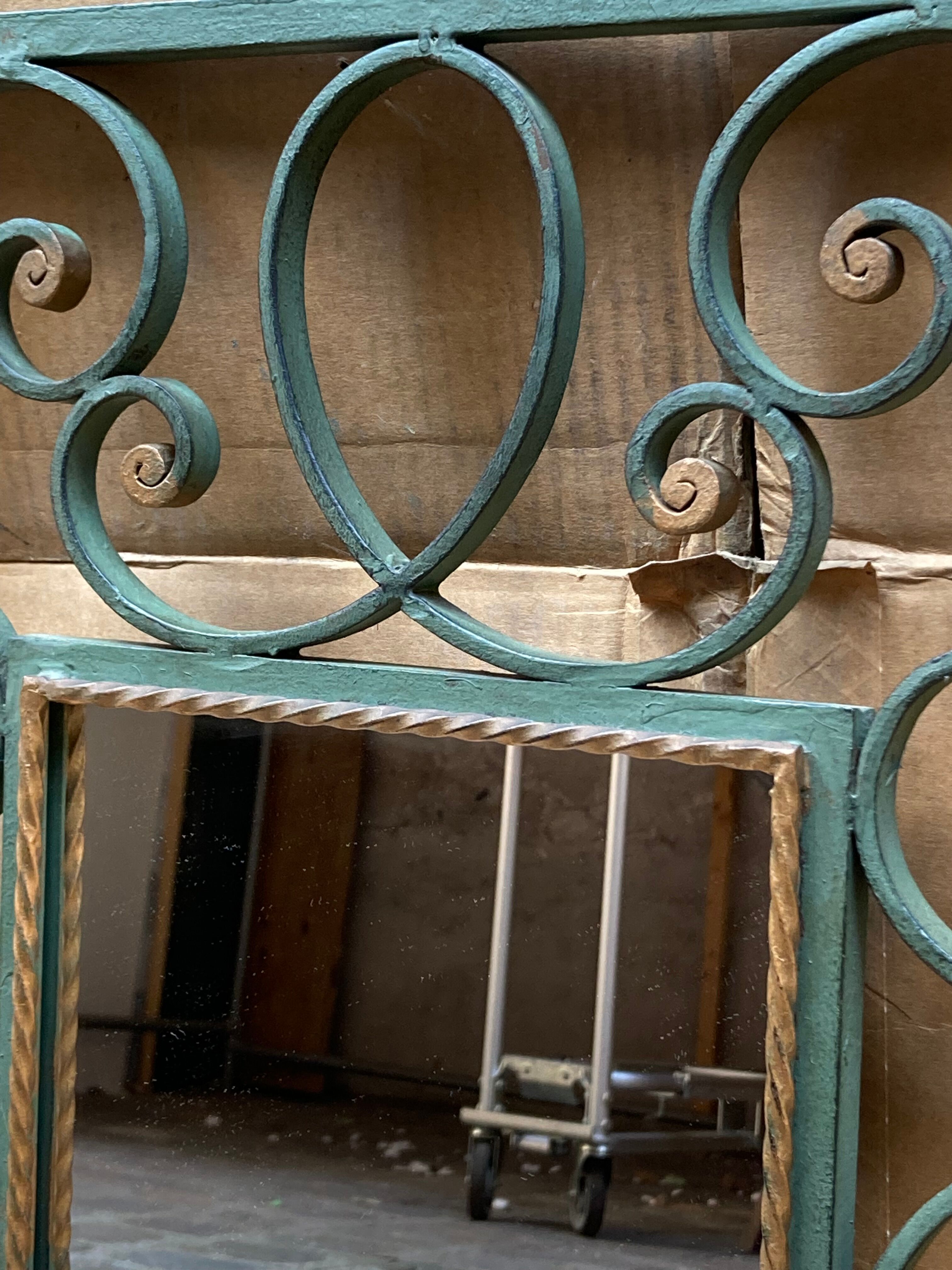 Bronze patina wall dressing room