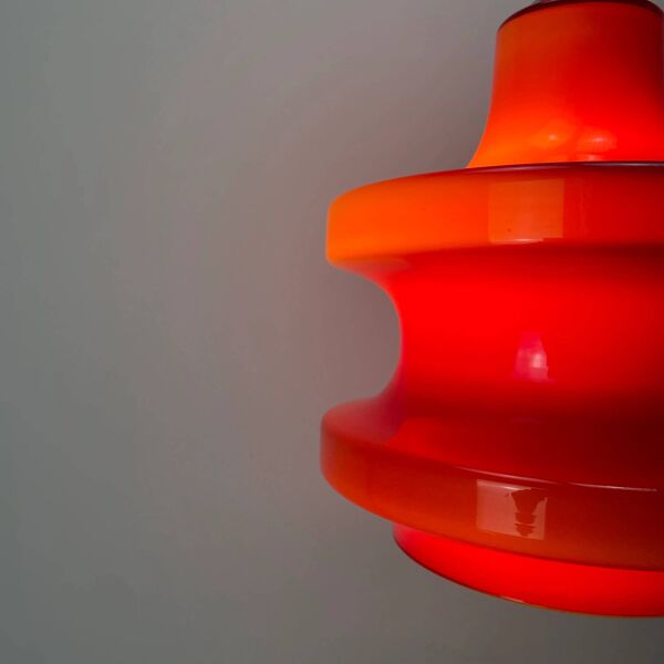 Suspension en verre rouge de Peill et Putzler XL 1960