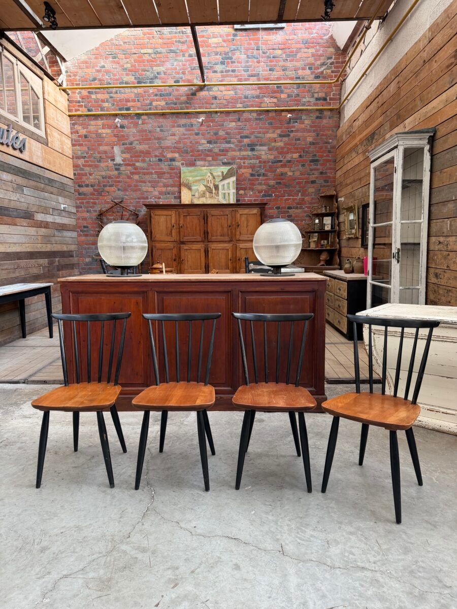 Set of 4 Scandinavian chairs