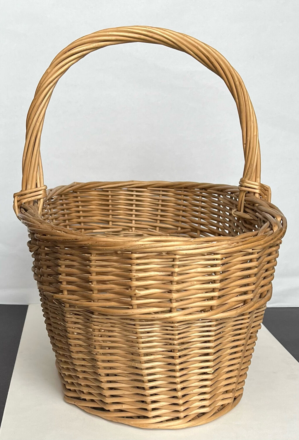 Wicker basket