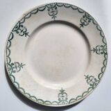 Terre de Fer plate with floral garland