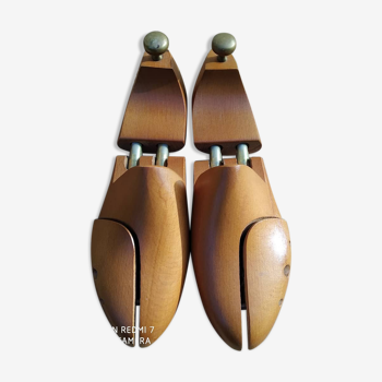 Shoe trees