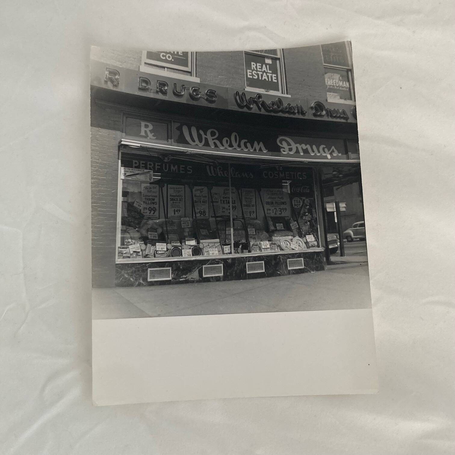 Vintage photo of New York 1950s format 6/6.