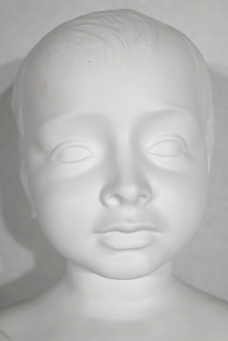Children's bust in biscuit of limoges – early twentieth century