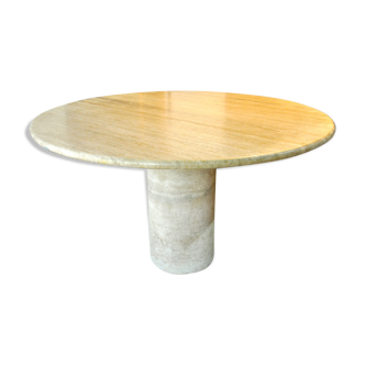 Round travertine table