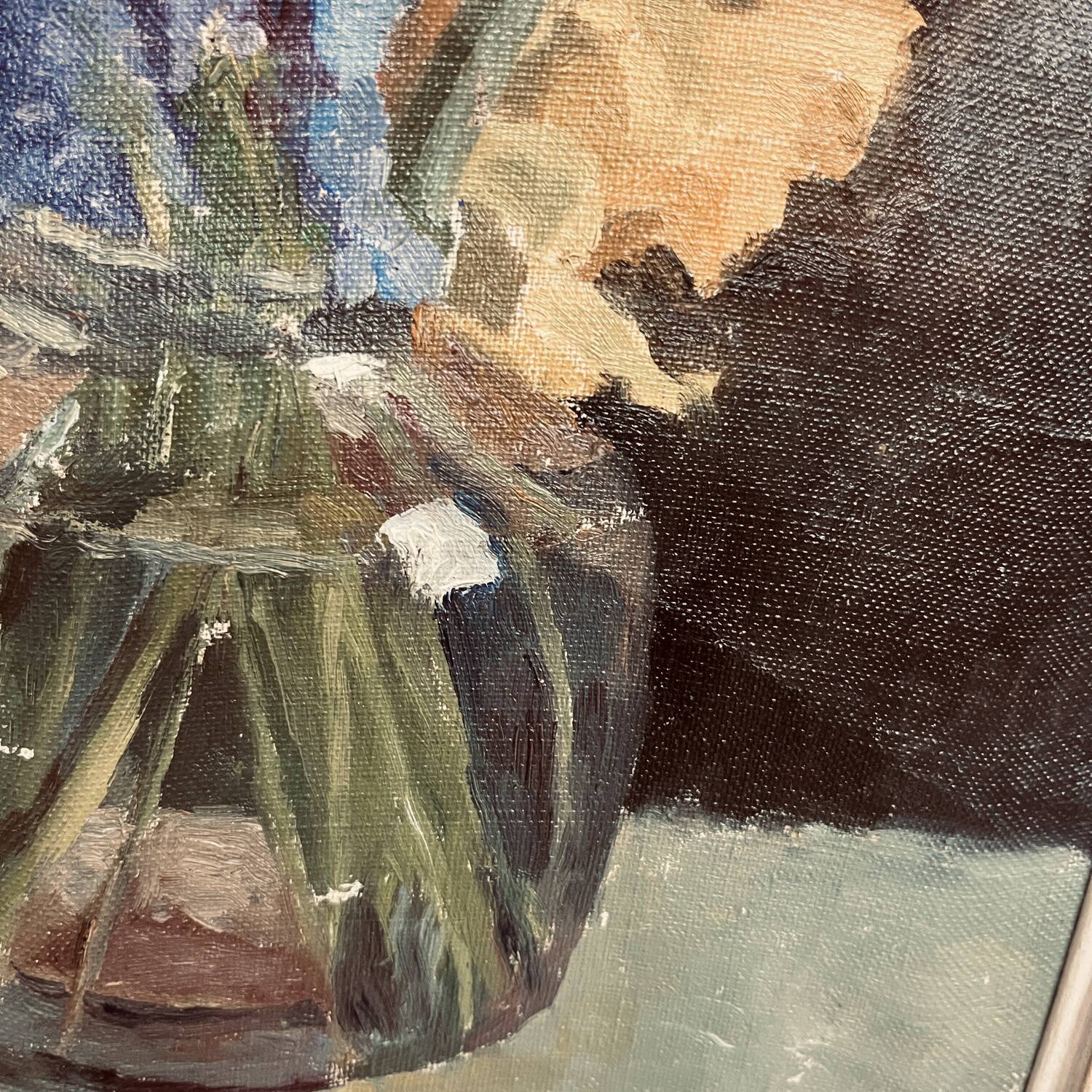 Table 50's "The purple and yellow bouquet"