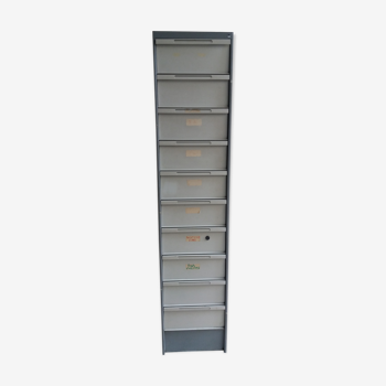 Filing cabinet with 10 valves