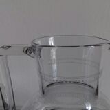Lot of 7 glasses and 2 carafes