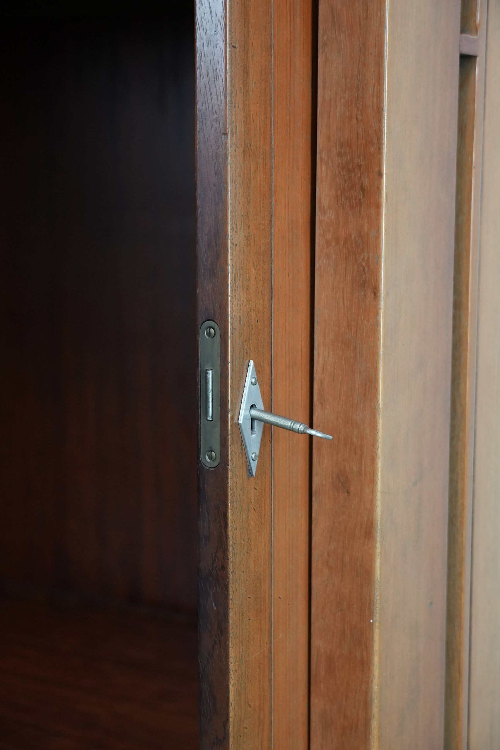 Art Deco design cabinet / audio / TV furniture with beautiful details