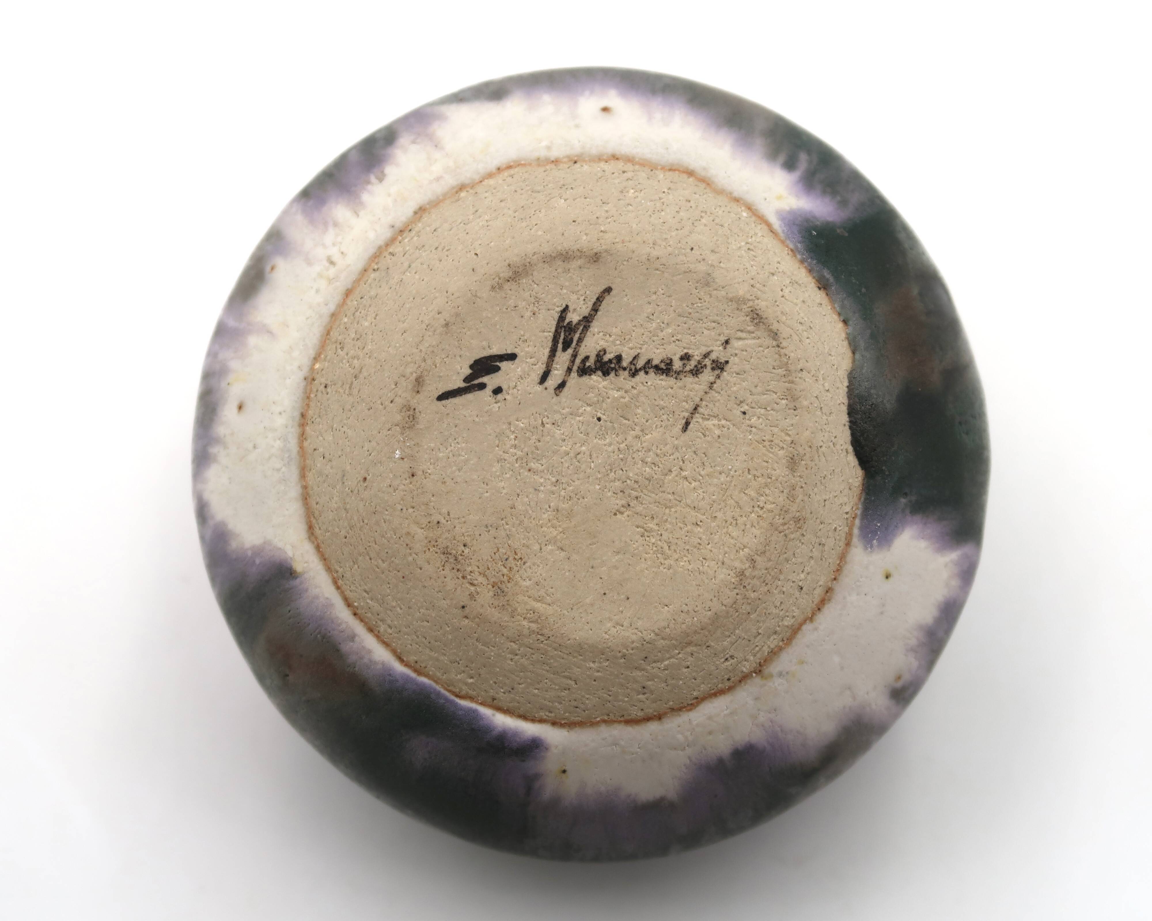 Vase soliflore boule en grès de Stella Bakatsi, Grèce années 70
