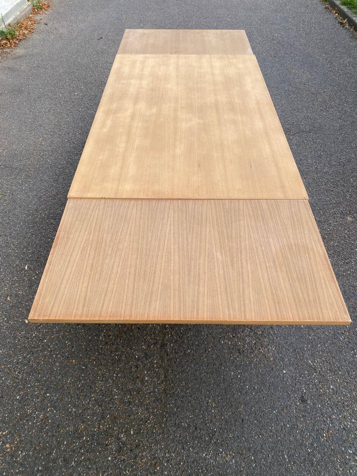 Table à manger scandinave extensible en bois 235cm 1960