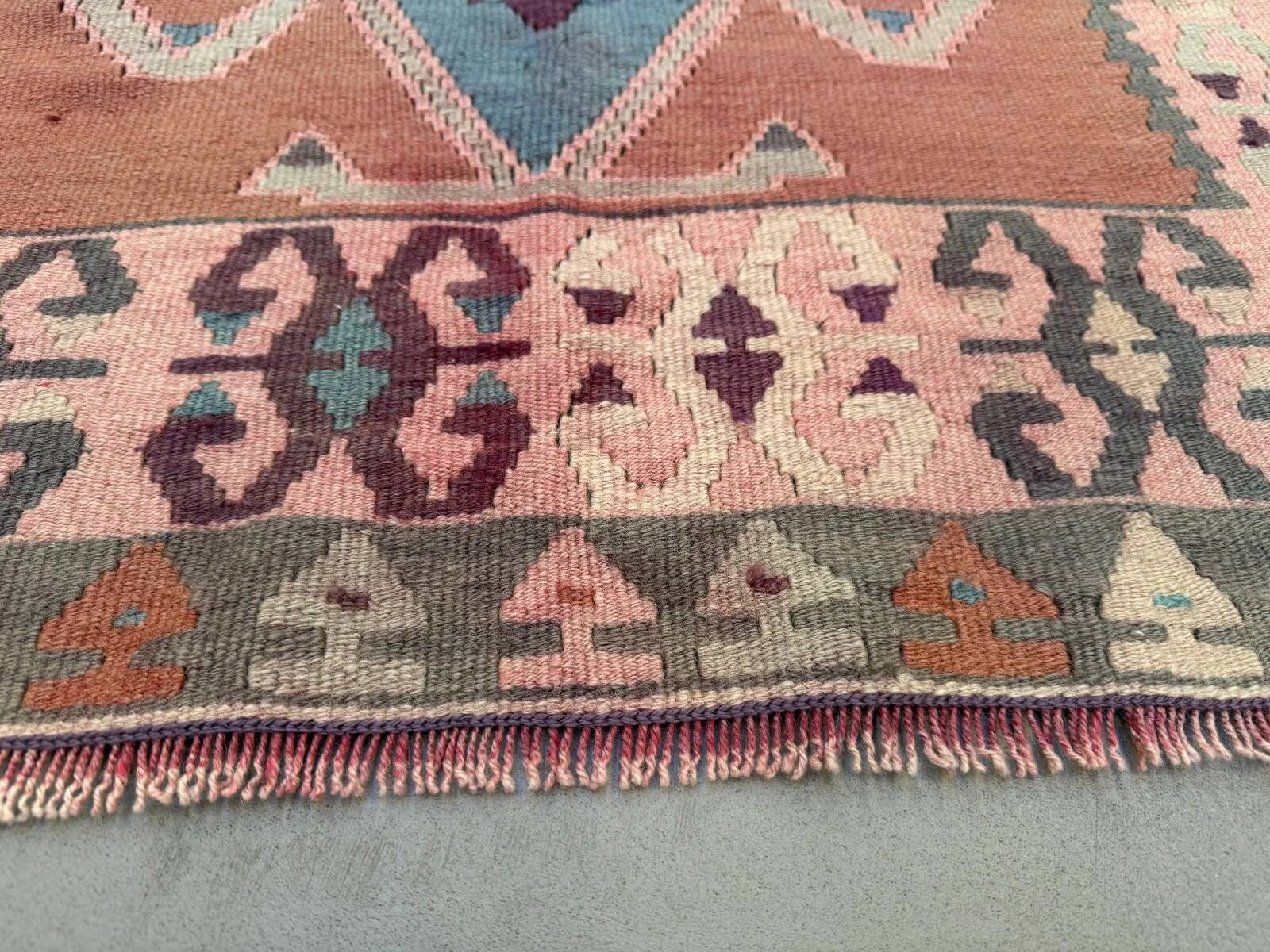 Large vintage Turkish kilim rug 190x103 cm wool kelim medium 2515