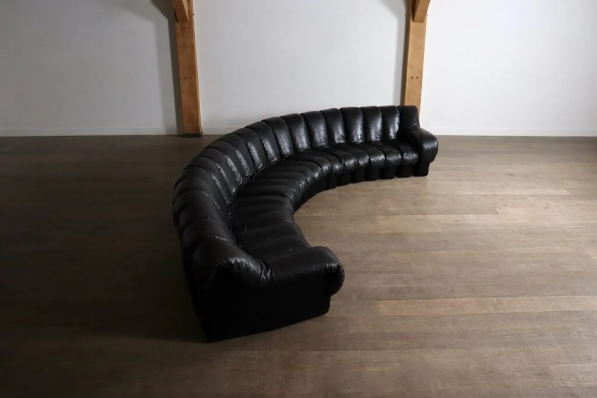 De Sede DS 600 “Non-Stop” sectional black leather sofa by Heinz Ulrich, Ueli Berger and Eleanora Peduzzi-Riva, 1970s