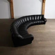 De Sede DS 600 “Non-Stop” sectional black leather sofa by Heinz Ulrich, Ueli Berger and Eleanora Peduzzi-Riva, 1970s