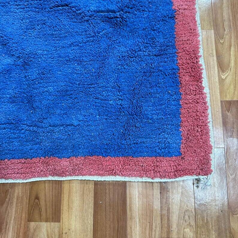Moroccan handmade wool rug for decoration