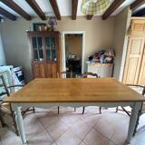 Farmhouse table