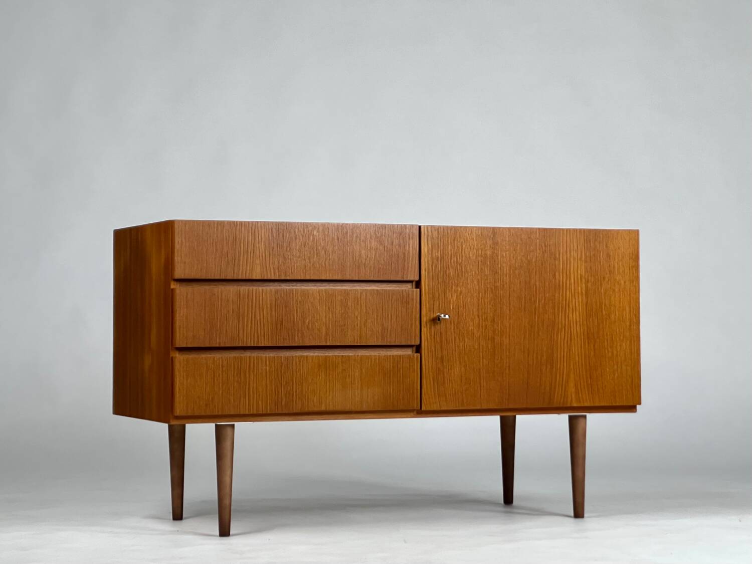 Vintage teak sideboard chest of drawers 60s mid-century design