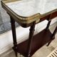 Console de style Louis XVI dessus marbre