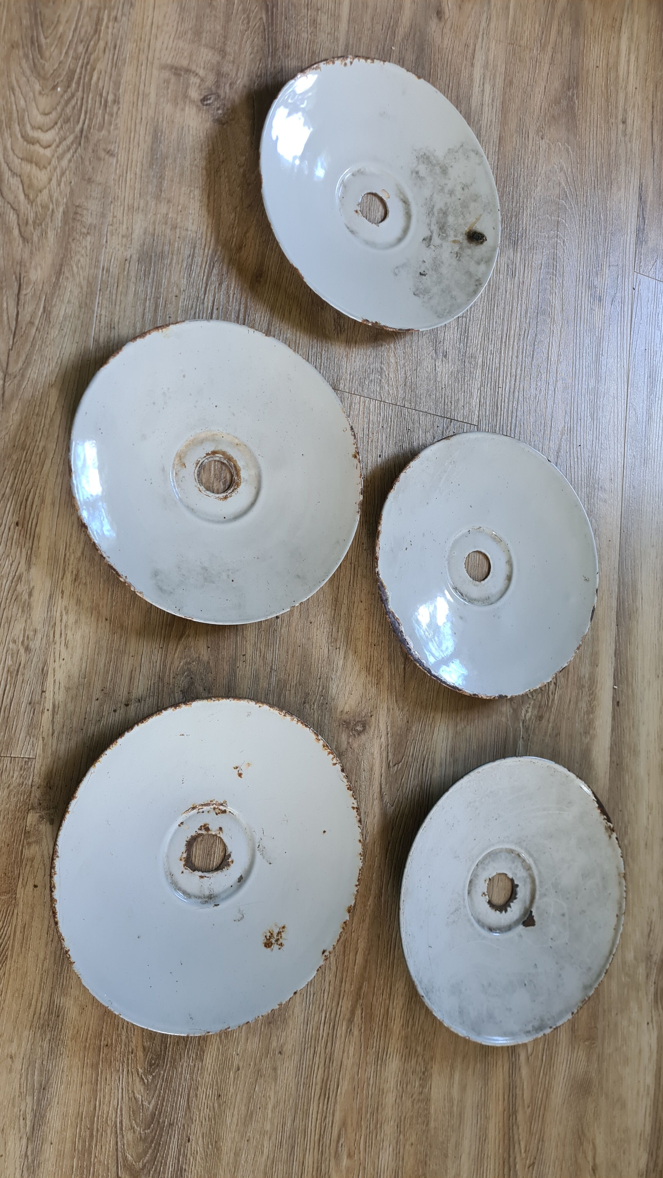 Set of 5 old green metal / industrial style pendant lamps