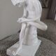 Statuette of the thorn shooter.