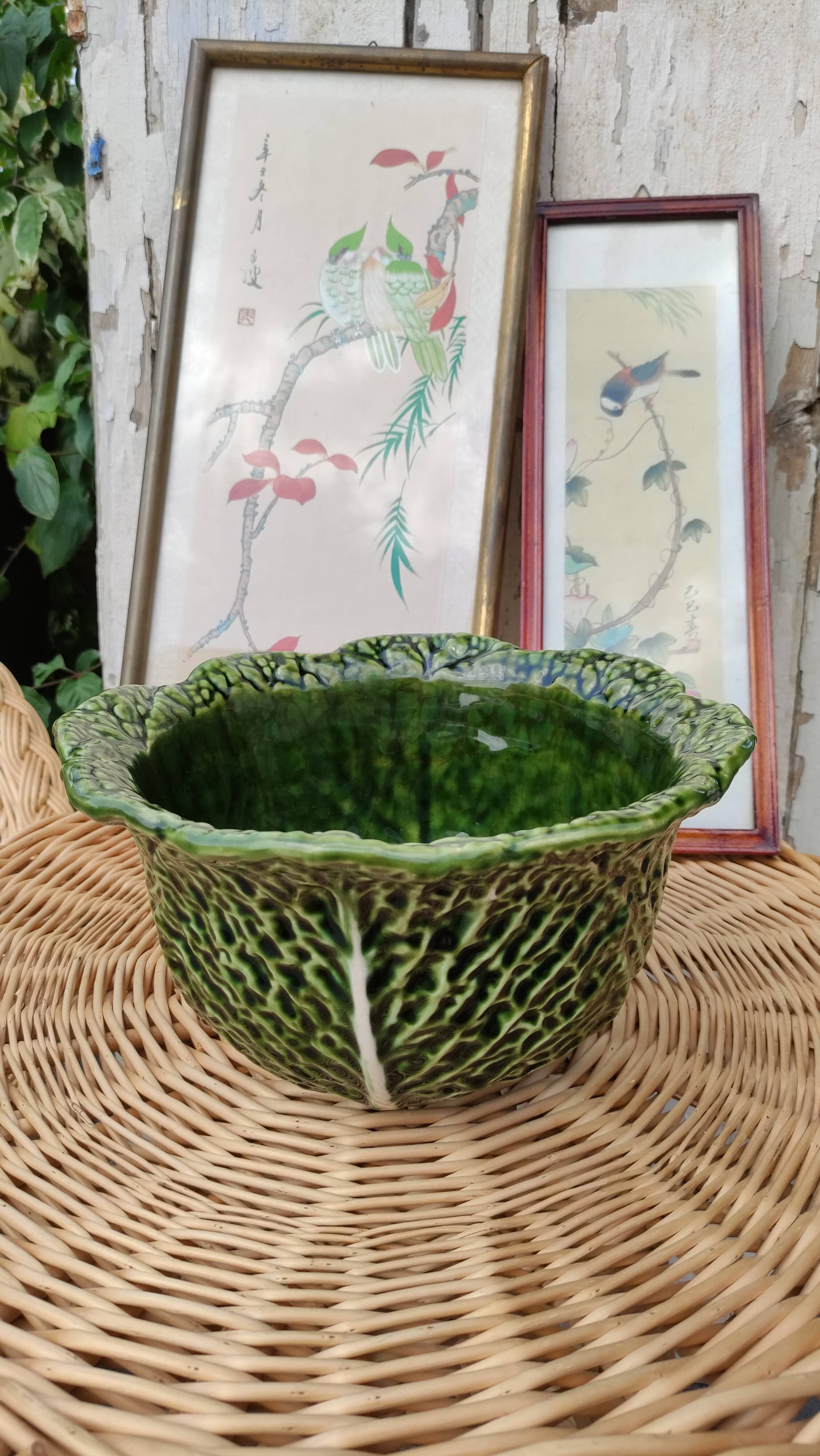 Saladier en barbotine vintage, feuilles de choux