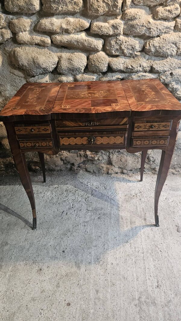 Coiffeuse française en bois marqueté, vers 1900, miroir réglable et rangeme