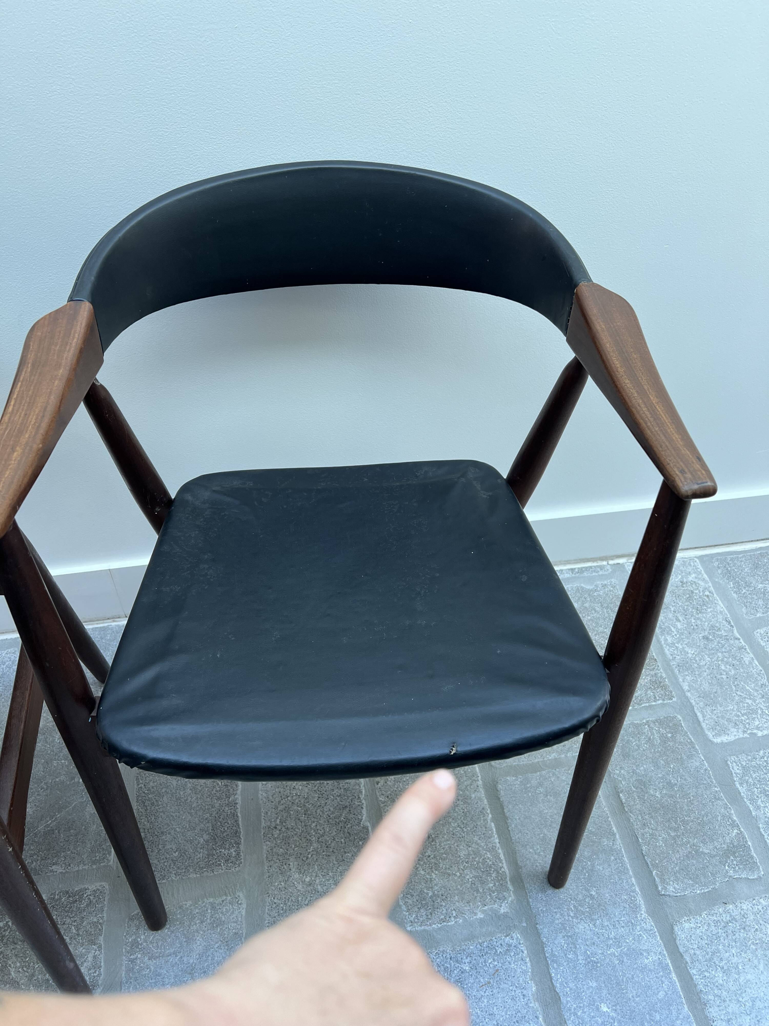 Set of 3 armchairs 213 Th. Harlev