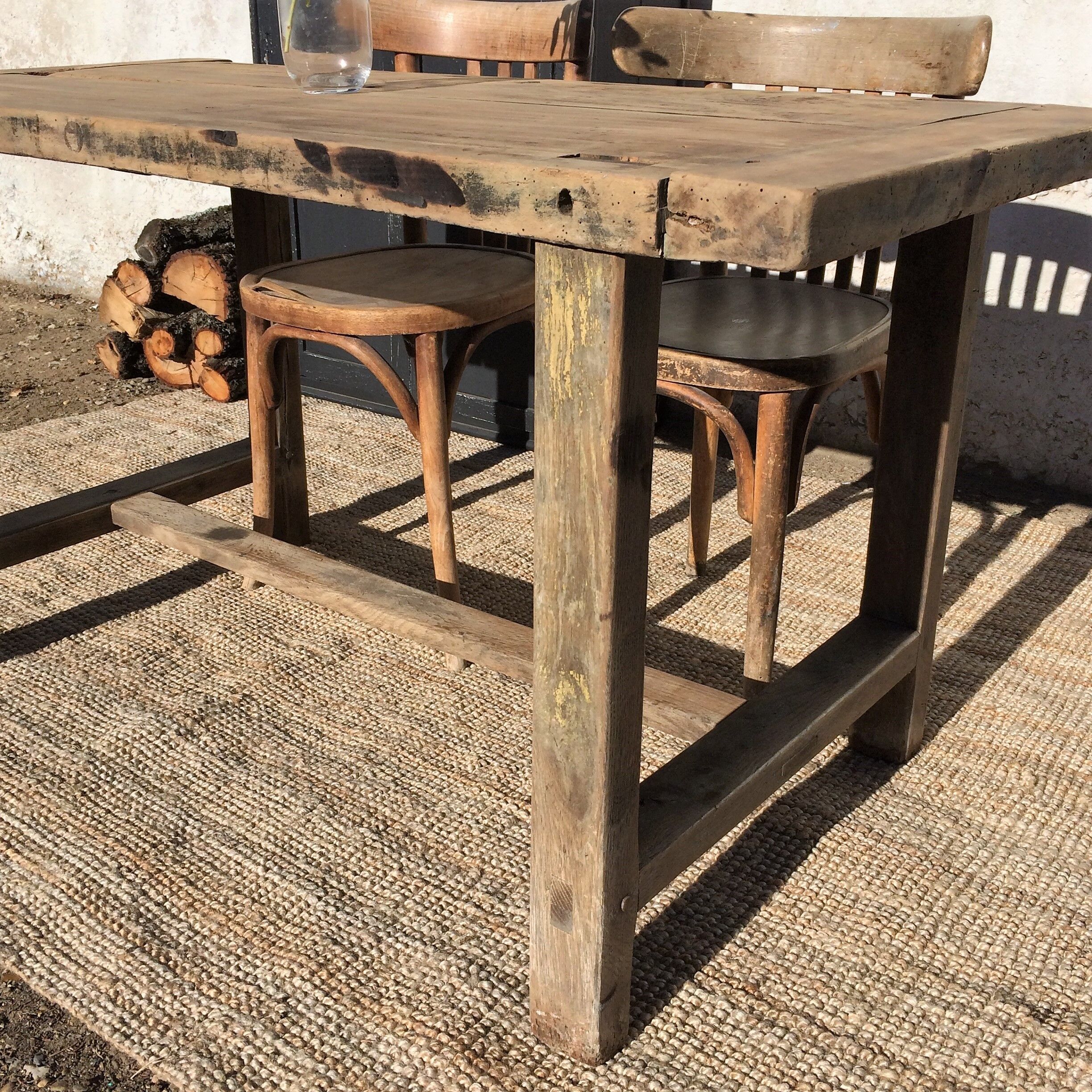 Table de ferme rustique