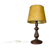Lampe de table rustique en bois sculpté
