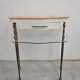 Paire de tables de chevet Hollywood Regency en bronze avec dessus en marbre